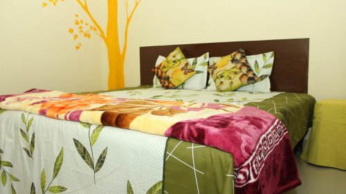 Artistic Home - Gallery - 6
