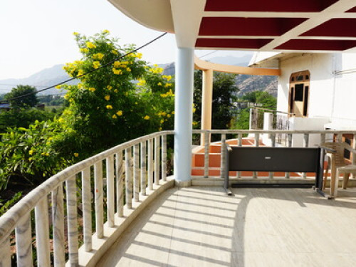 Luxurious 4-Bedroom Villa at Abu Rd - Gallery - 13