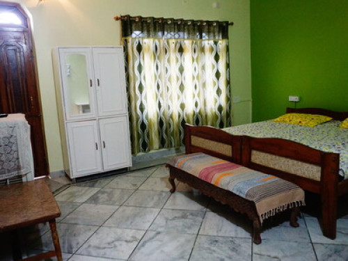Luxurious 4-Bedroom Villa at Abu Rd - Gallery - 3