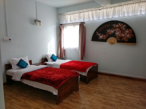 Sha Ri Loum.....a Home in the Hills - Gallery - 7