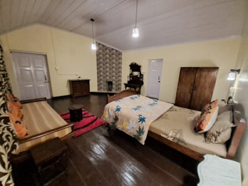 1 BR with Study and Fireplace.  - Gallery - 9