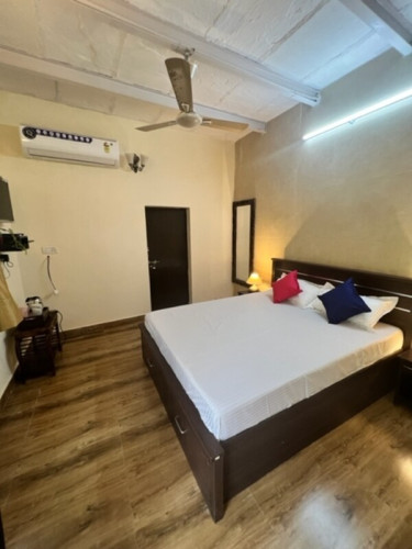 Colonel Dugal's Guest House - Gallery - 3