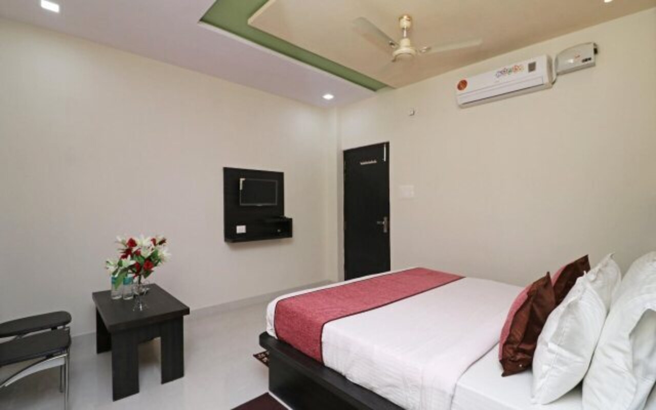 Master Bedroom(Full Room) - 1