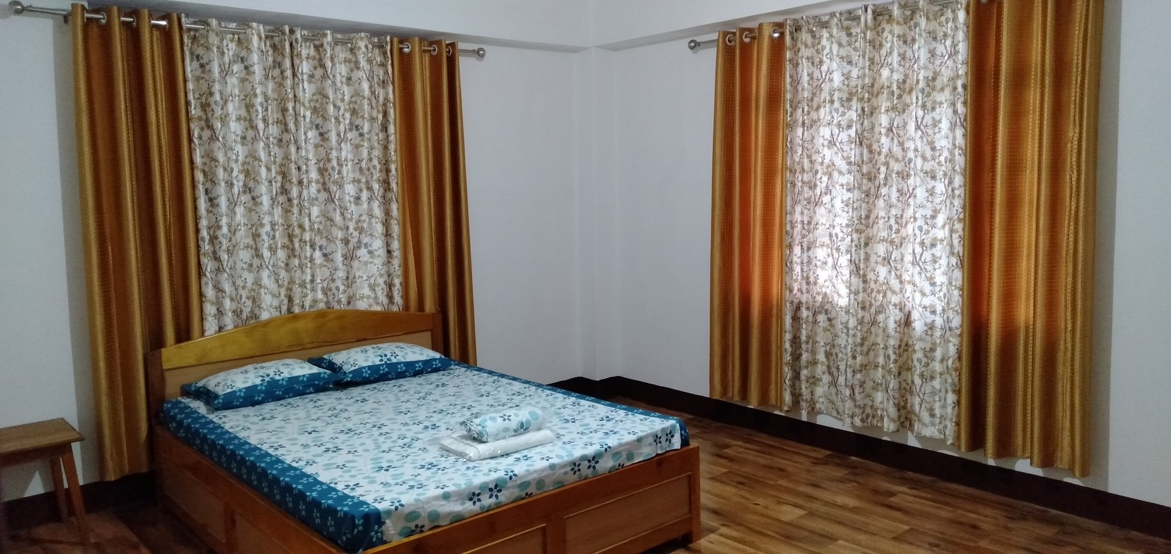 Room2(Single Bed) - 1
