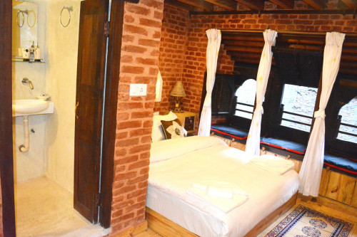 Yamba Traditional Home - Gallery - 8
