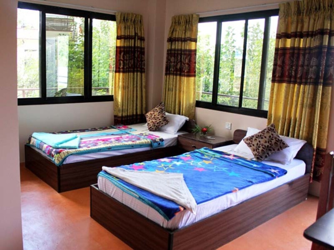 Kanchenjunga (8,598m)(Single Bed) - 1