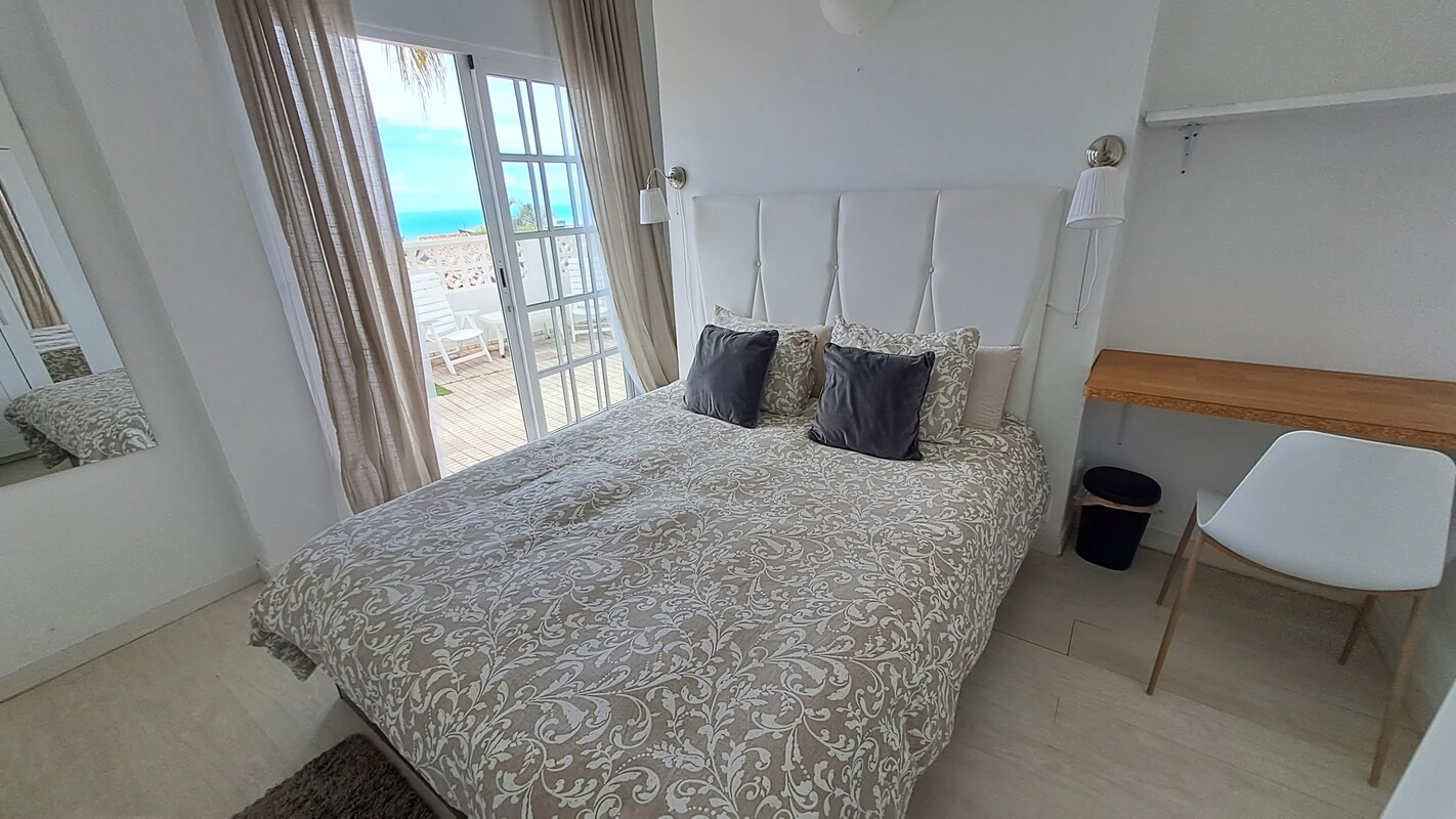 Room With En-Suite Bathroom(Single Bed) - 1
