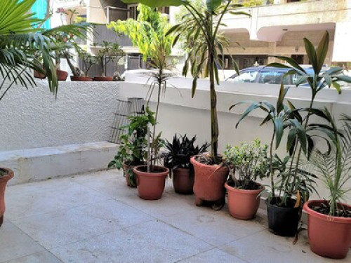 Cozy Furnished Room Posh S. Delhi - Gallery - 3