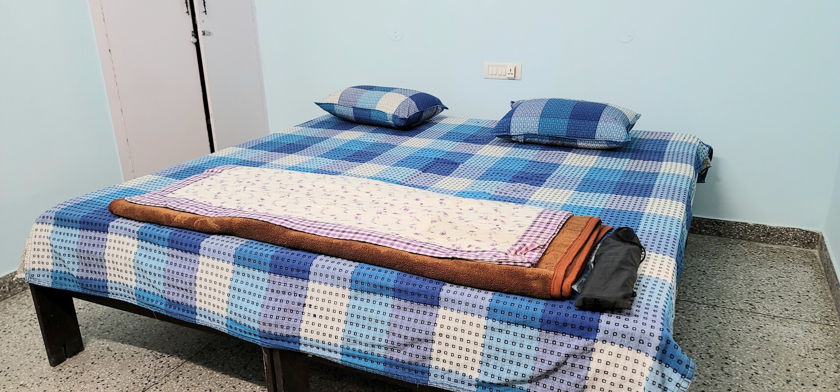 Front Bedroom(Full Room) - 1