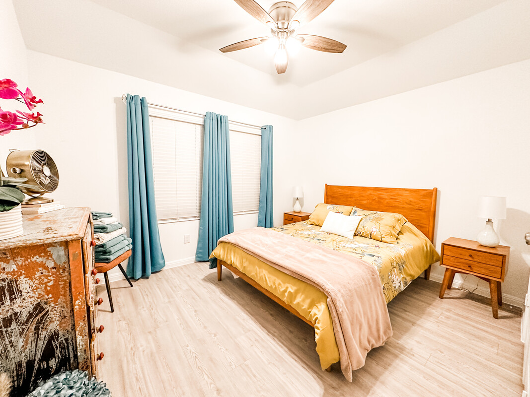 Room 2 - The Scenic Room(Single Bed) - 1
