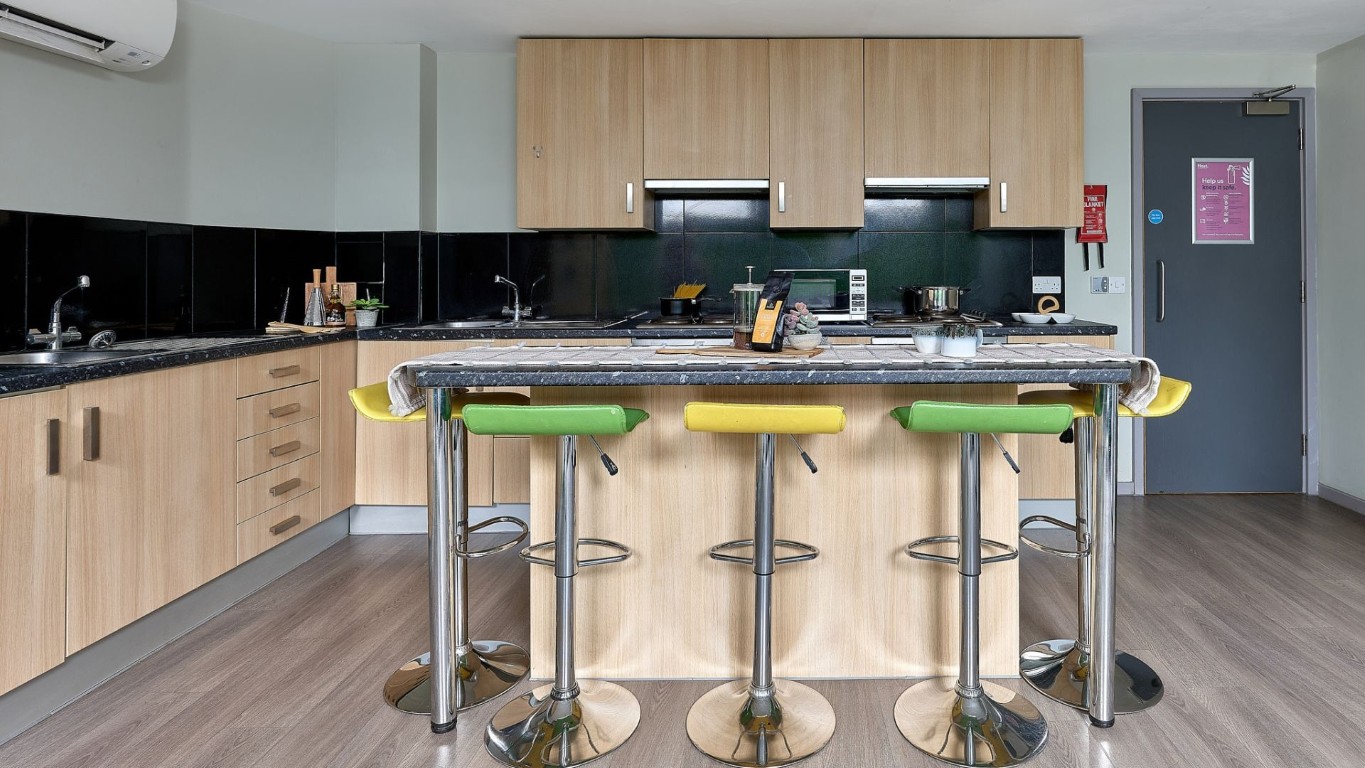  Penthouse En-Suite  -  Gosford Gate  - Gallery -  9