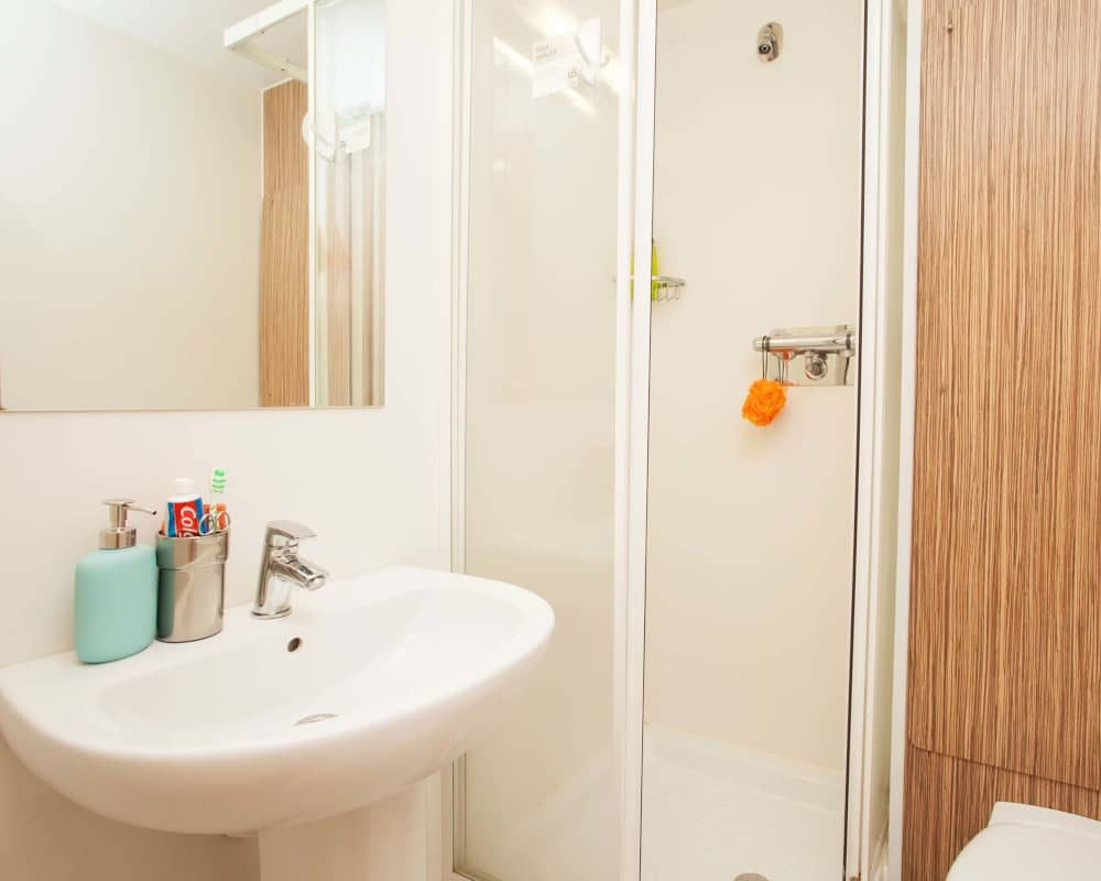  Classic One Bed Flat  -  The Northfield  - Gallery -  6