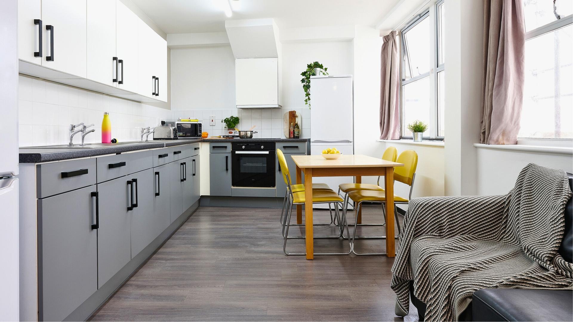 Basic En-Suite - 4