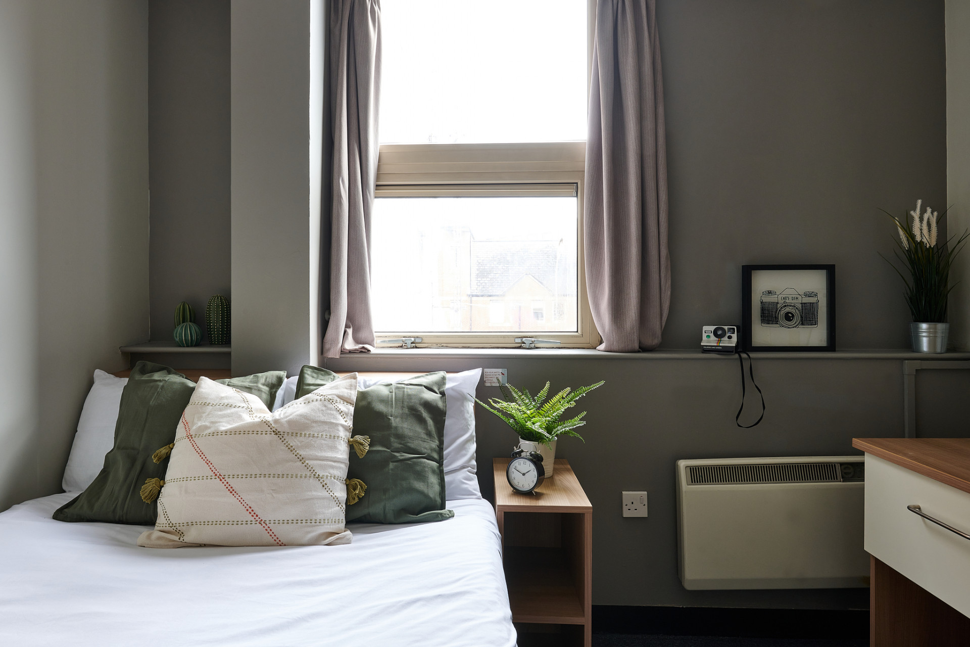 Classic En-Suite - 7