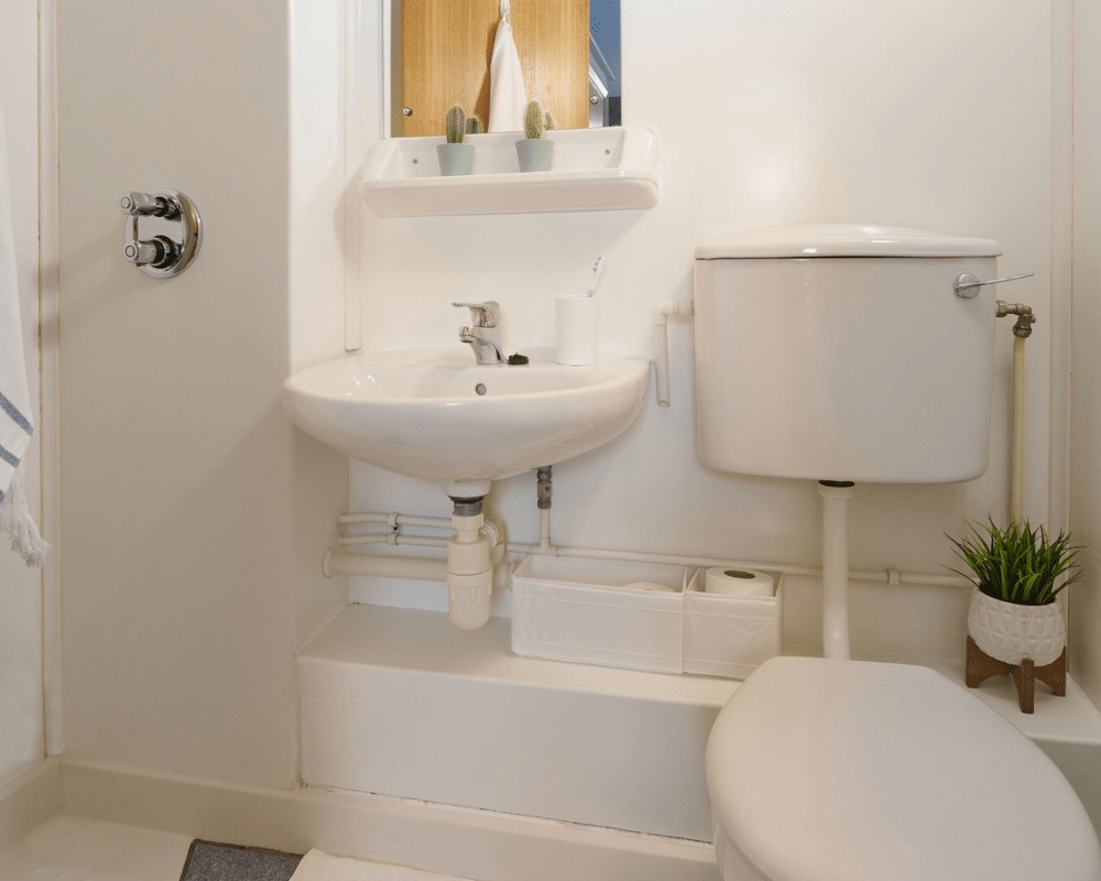  Classic En-Suite  -  Northernhay House  - Gallery -  3