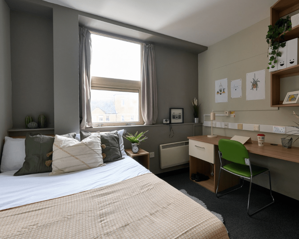  Classic En-Suite  -  Northernhay House  - Gallery -  1