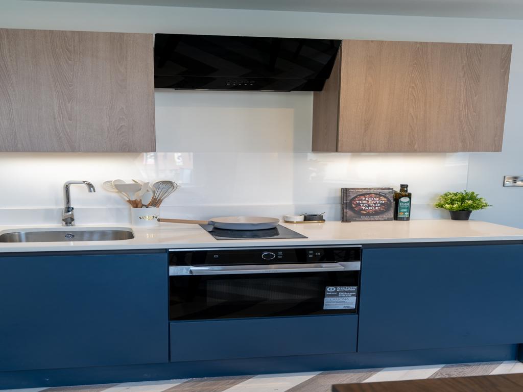 Studio Apartment (Large) - Duke Street - Gallery - 12