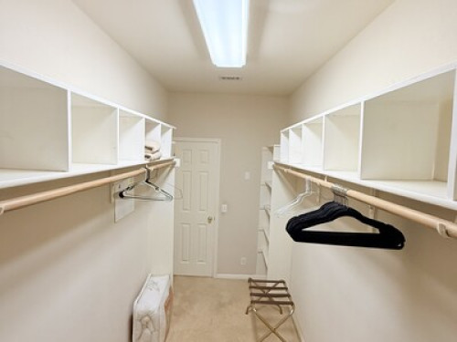 Beautiful & Peaceful Buda, TX Home - Gallery - 21
