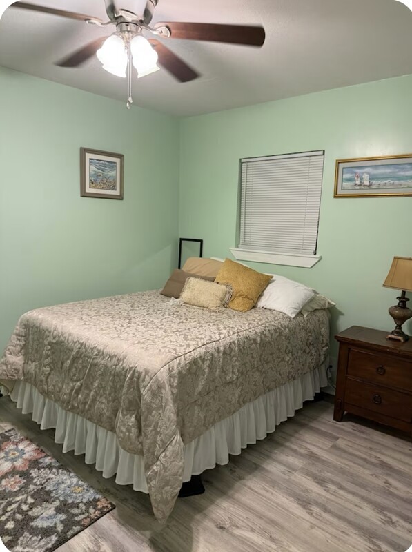 Double Bed With Shared Bathroom #1(Full Room) - 1