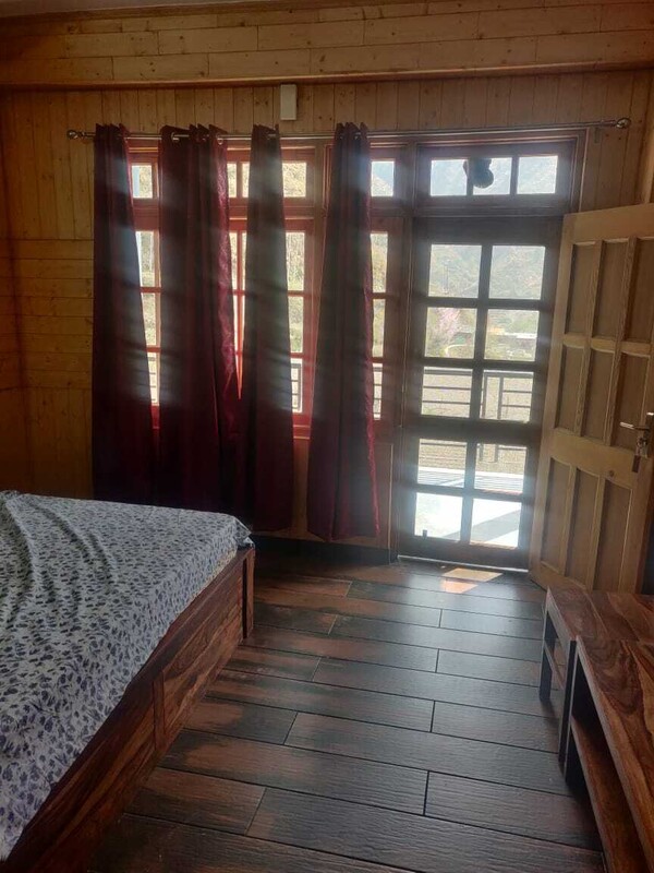 Room No 102(Single Bed) - 1
