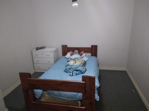 Cozy comfy room come sleep with us - Gallery - 4