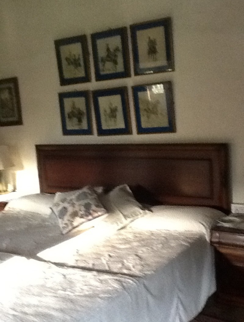 Main House (Full Room) - 1