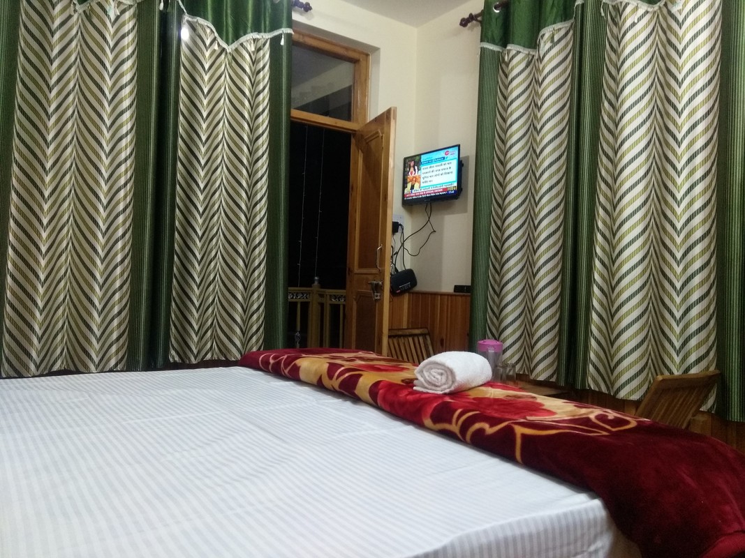 Snow View (Single Bed) - 1