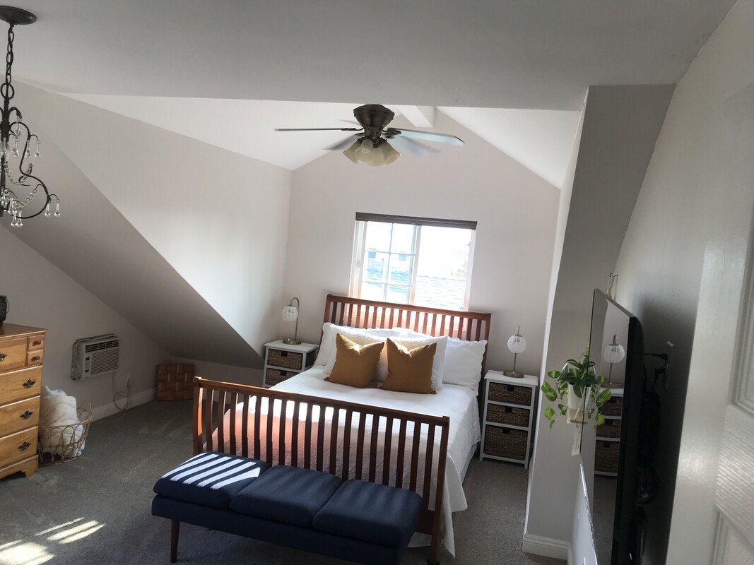 Room 4 Upstairs (Full Room) - 1