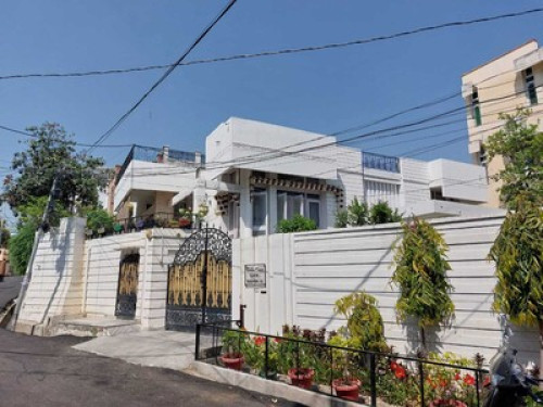 2 Bedroom Luxury Guest House 