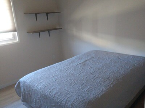 Master Bedroom w/Private Bathroom