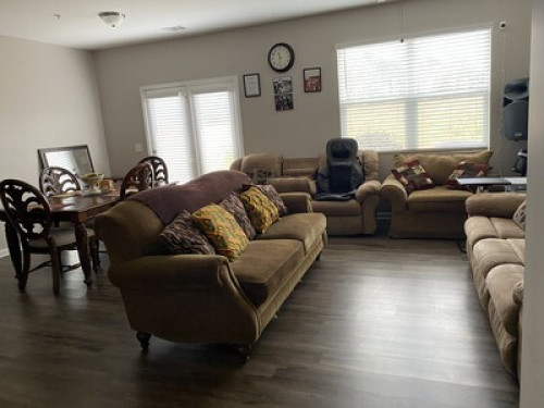 Home Away From Home Professionals - Gallery - 6
