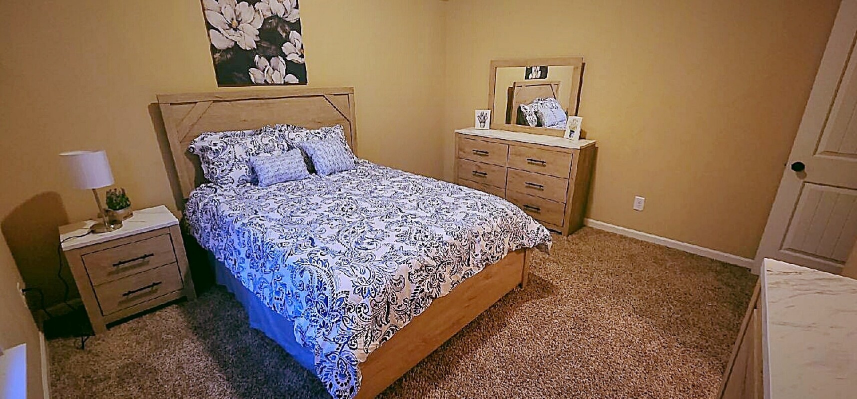 Upstairs Bedroom 2(Full Room) - 1
