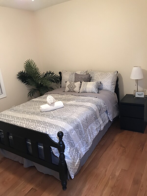 Private Quiet Cozy Bedroom(Single Bed) - 1