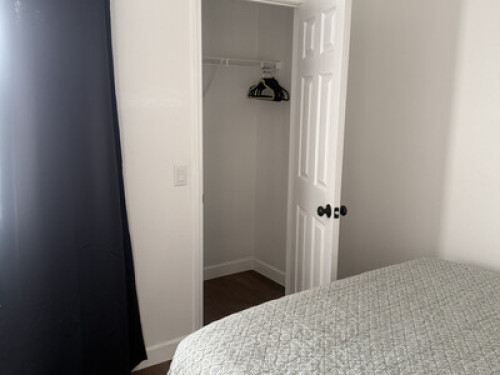 MASTER Room for RENT single couple  - Gallery - 6