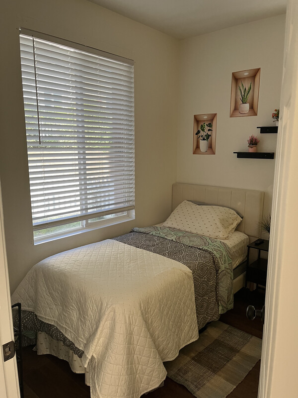 Beautiful Room For Rent For A Female(Full Room) - 1