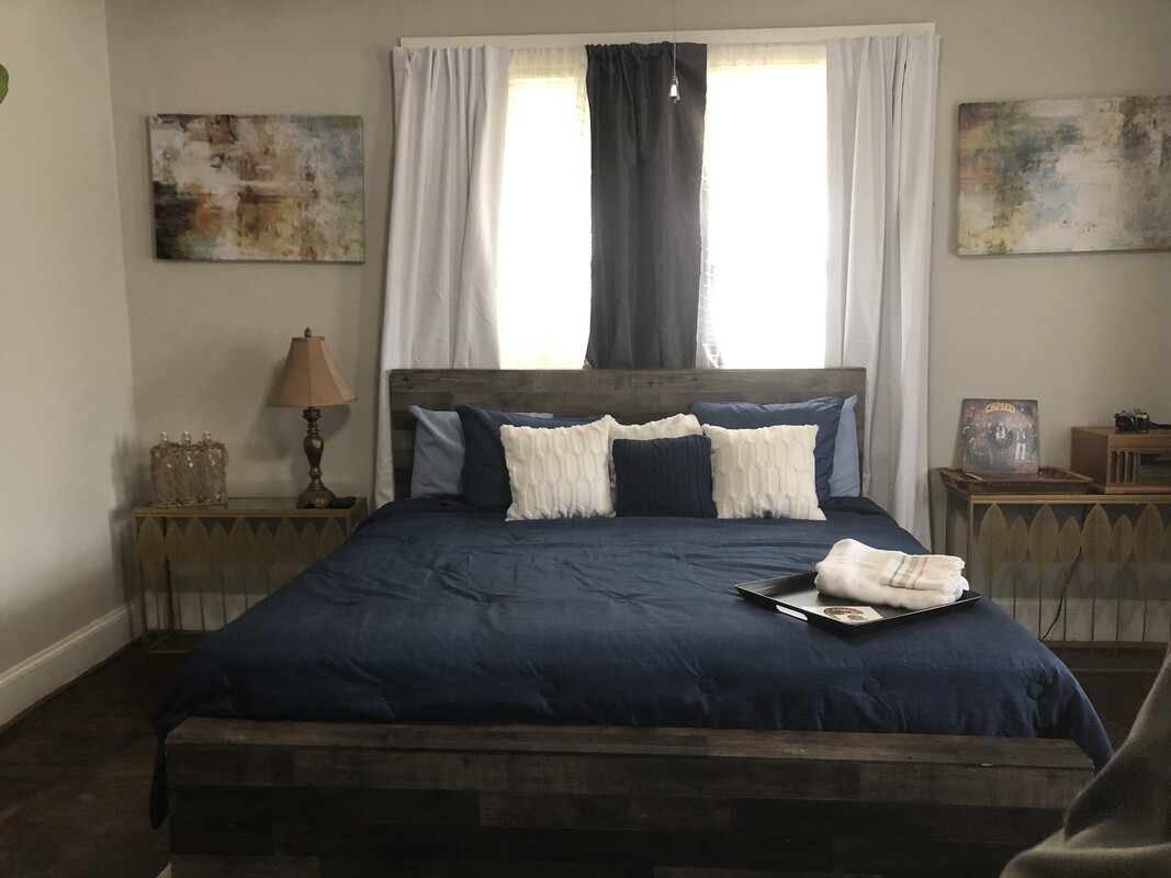 Home For The Holiday(Single Bed) - 1