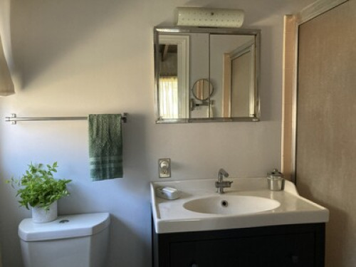 Quiet Comfort, Trusted Hosts - Gallery - 3