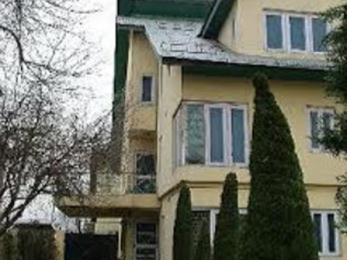 Home away from Home - Gallery - 11