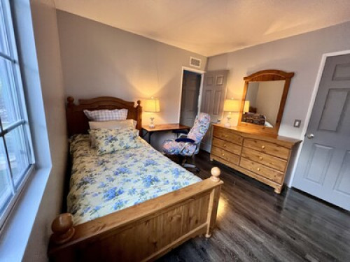 Cozy Room in Nice Area