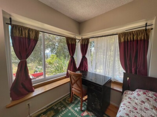 Quiet  neighborhood house   - Gallery - 12