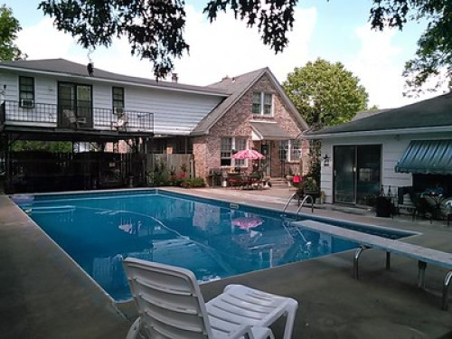 Gracie Manor 