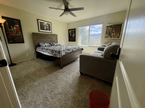 City and Mountain Views - Gallery - 9