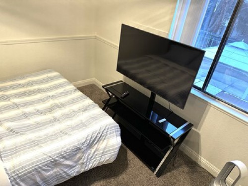 Beautiful, well furnished Room