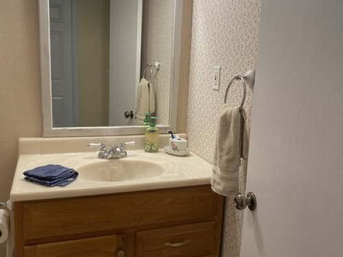 Comfy private room and bath - Gallery - 7