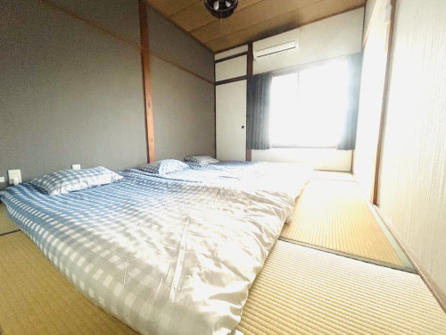Experience the slow-paced lifestyle of Kyoto and immerse yourself in authentic Japanese daily life.