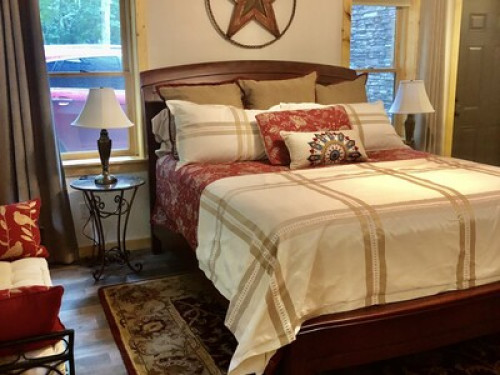 Bumble Bee Cabin at Settlement Cove - Gallery - 7