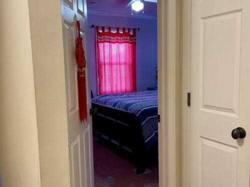 Home Away From Home  - Gallery - 7