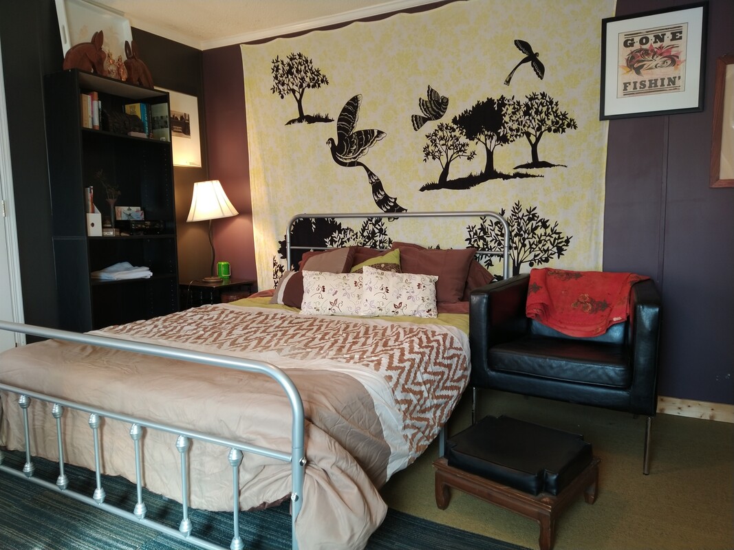 Queen Ensuite(Single Bed) - 1