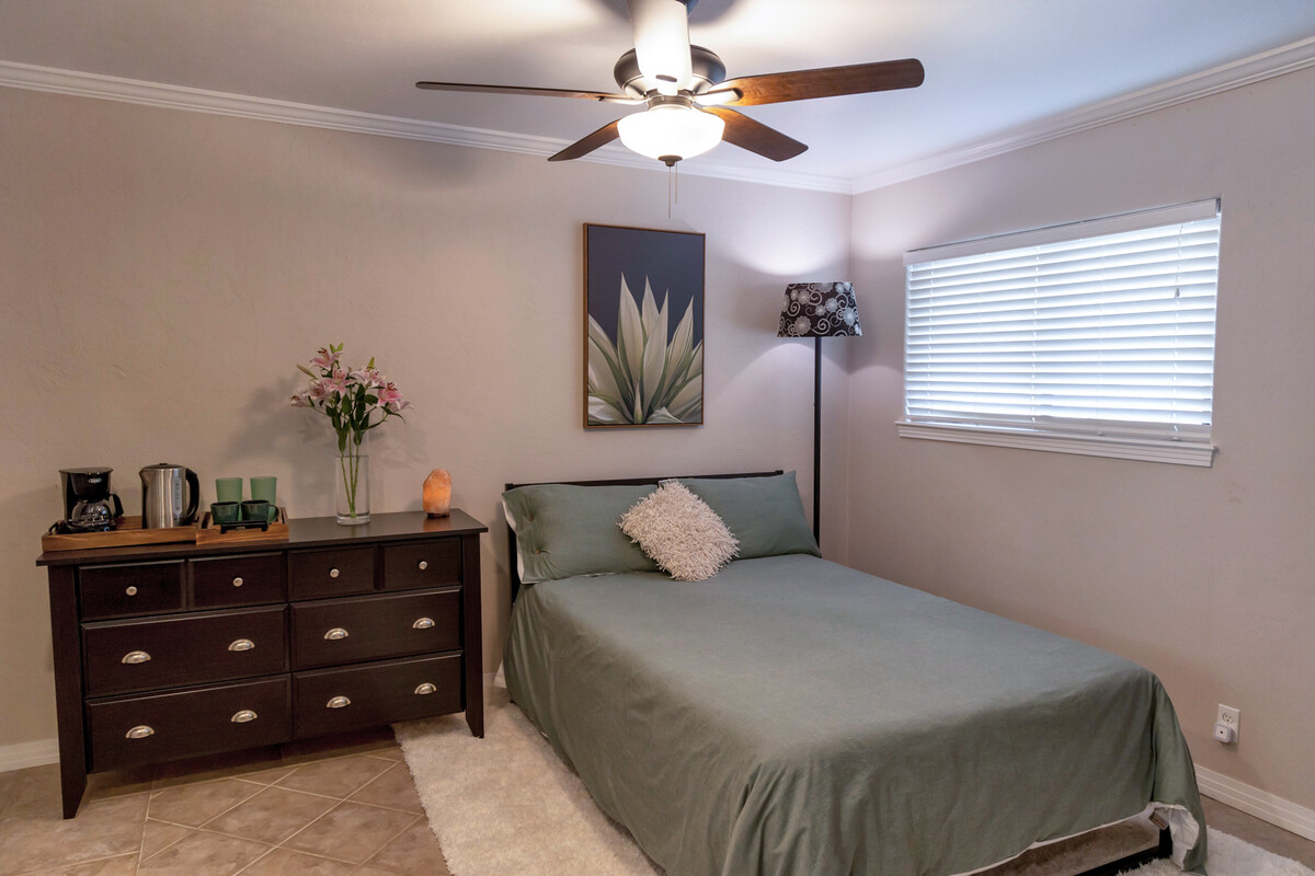 Charming & Serene Private Room (Full Room) - 1