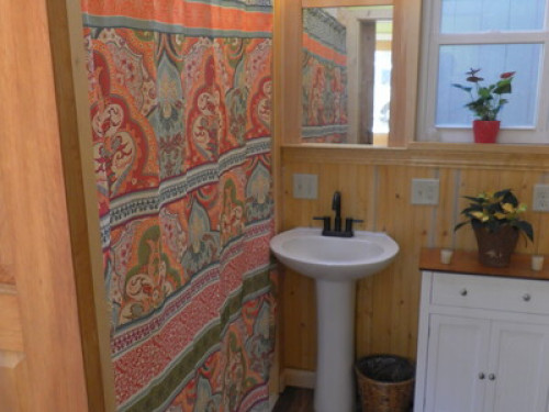 Pet Friendly Home of Gemstone Elves - Gallery - 24